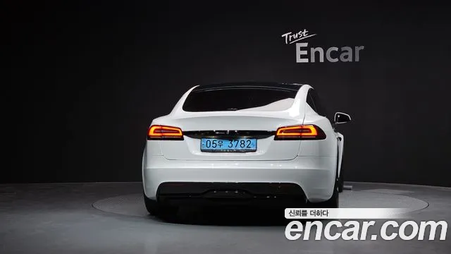 Tesla Model S 2023 — фото 4
