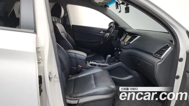 Hyundai Tucson 2016 — фото 16