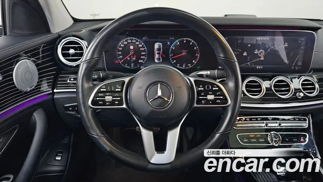 Mercedes-Benz E-Class 2020 — фото 19