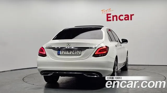 Mercedes-Benz C-Class 2019 — фото 4