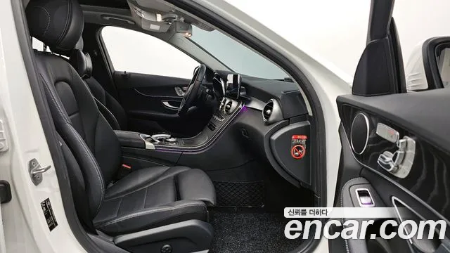 Mercedes-Benz C-Class 2019 — фото 11