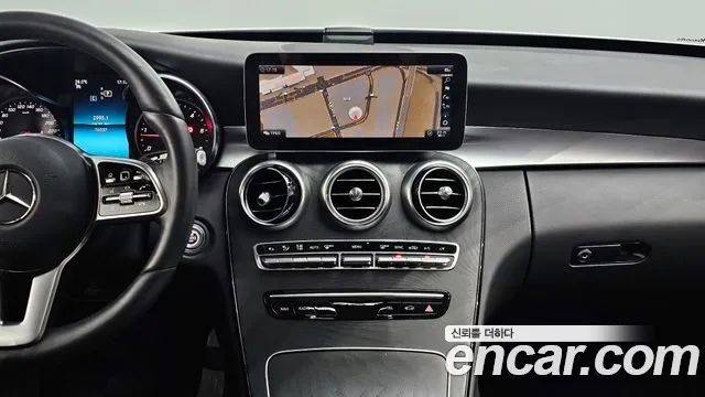 Mercedes-Benz C-Class 2019 — фото 15