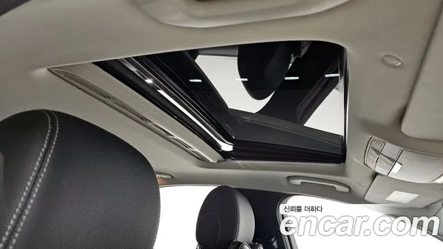 Mercedes-Benz C-Class 2019 — фото 19