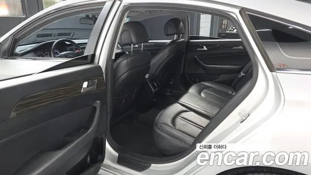 Hyundai Sonata 2015 — фото 12