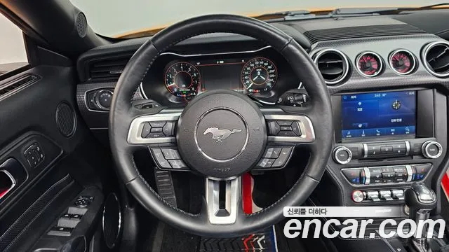 Ford Mustang 2018 — фото 18
