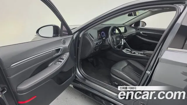 Hyundai Sonata 2022 — фото 10