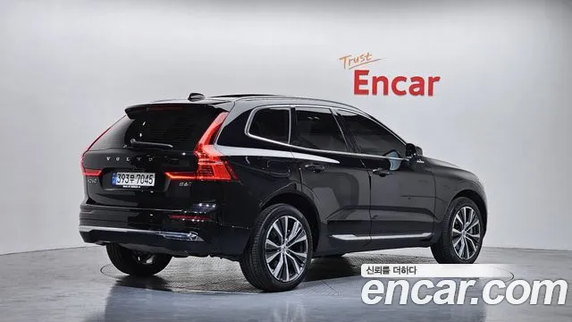 Volvo XC60 2022 — фото 2