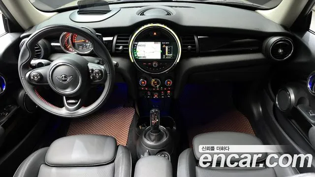 Mini Cooper 2020 — фото 10