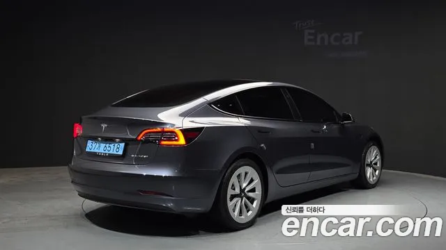 Tesla Model 3 2022 — фото 2