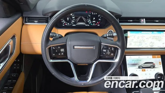 Land Rover Range Rover Velar 2022 — фото 18