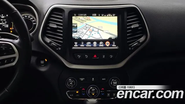 Jeep Cherokee 2018 — фото 19