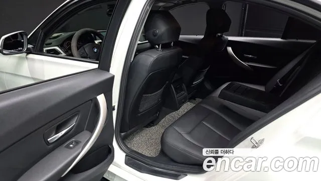 BMW 3-Series 2015 — фото 12