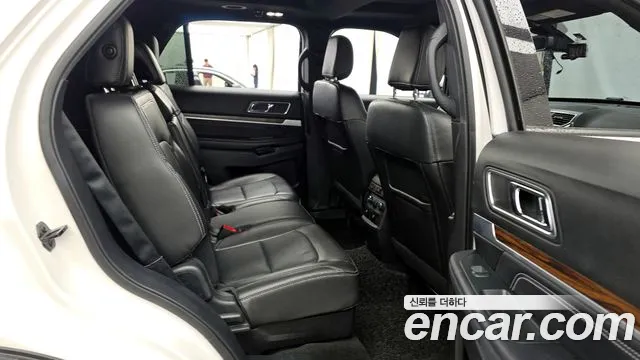 Ford Explorer 2018 — фото 18