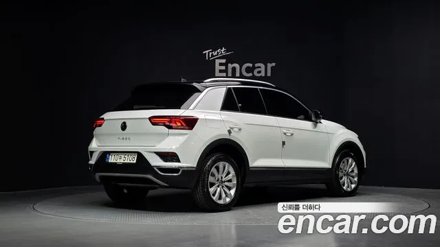 Volkswagen T-Roc 2022 — фото 2