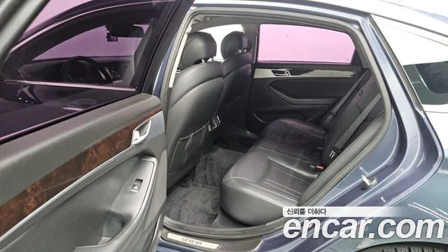 Hyundai Genesis 2015 — фото 19