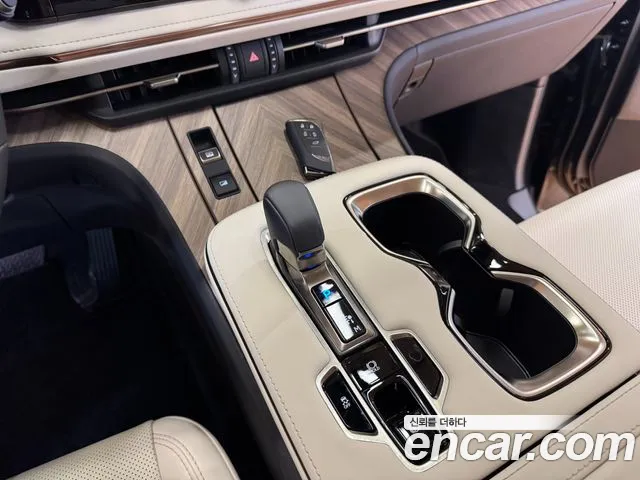 Lexus LM 2025 — фото 10