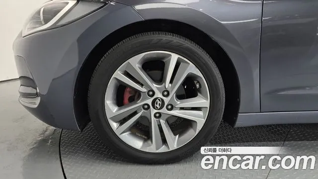 Hyundai AVANTE 2017 — фото 5