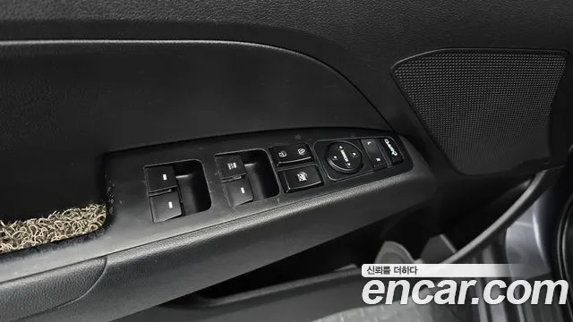Hyundai AVANTE 2017 — фото 17