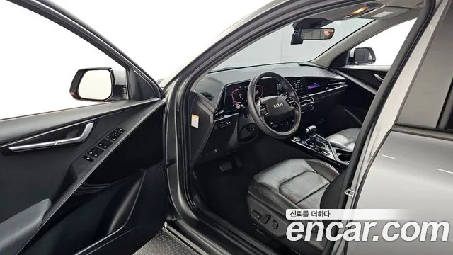 Kia Niro 2022 — фото 10