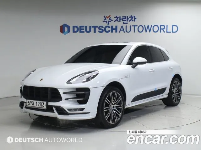 Porsche Macan 2017 — фото 3