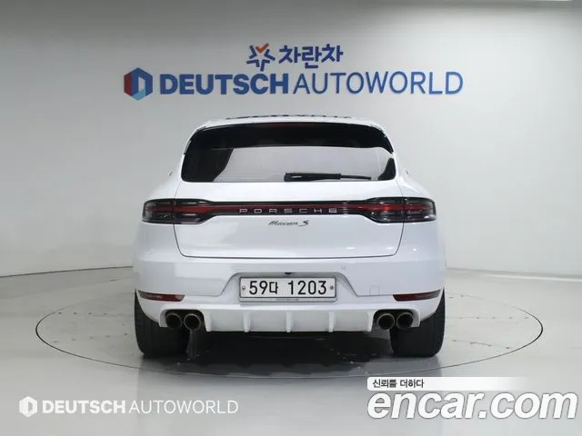 Porsche Macan 2017 — фото 4