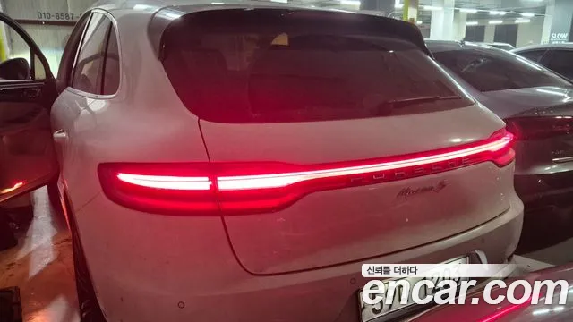 Porsche Macan 2017 — фото 7