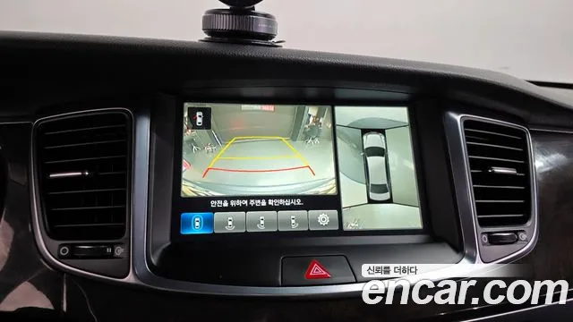 Hyundai Equus 2015 — фото 14