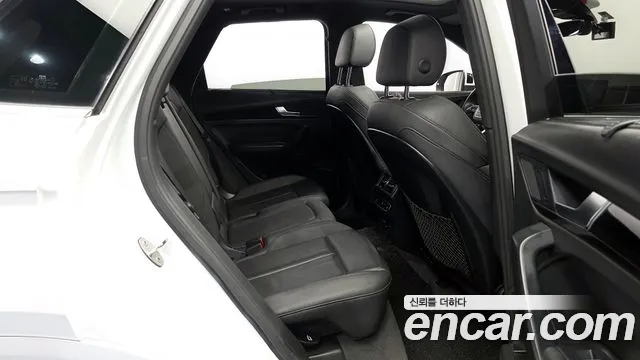 Audi Q5 2021 — фото 17