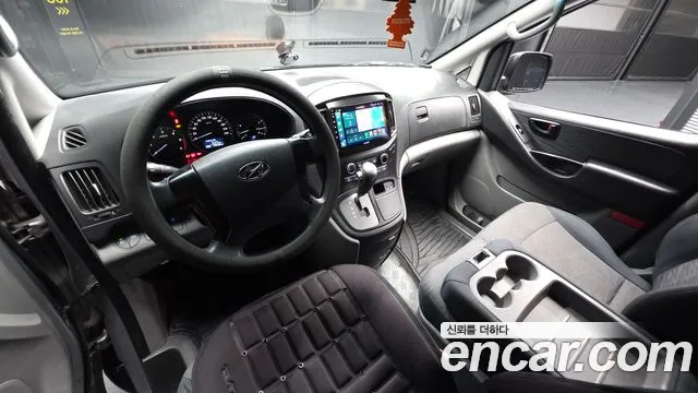 Hyundai Starex 2017 — фото 7