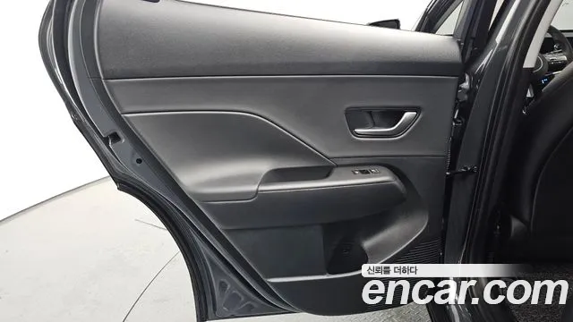 Hyundai Kona 2025 — фото 15