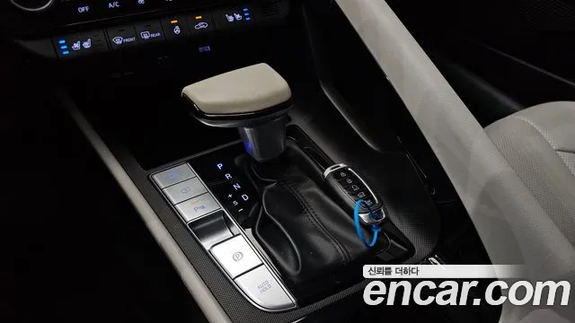 Hyundai AVANTE 2021 — фото 9