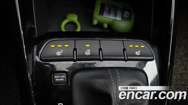 Kia Stonic 2018 — фото 18