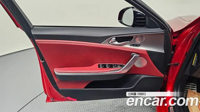 Kia Stinger 2019 — фото 14