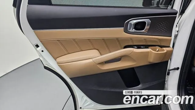 Kia Sorento 2024 — фото 15