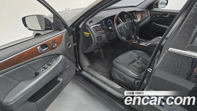 Hyundai Equus 2015 — фото 10