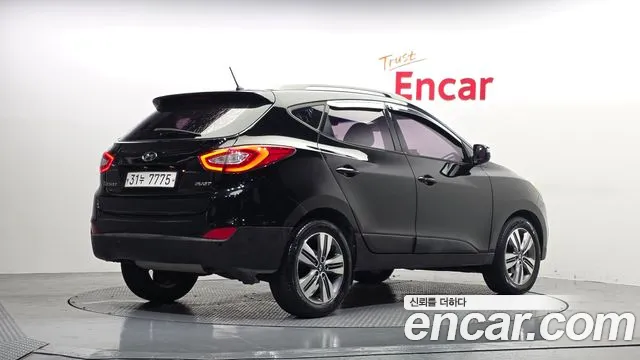 Hyundai Tucson 2015 — фото 2