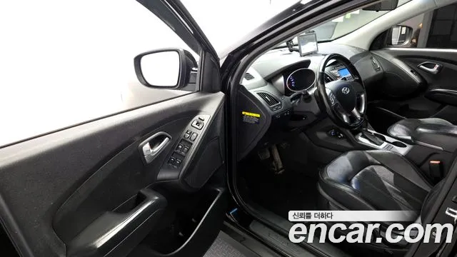 Hyundai Tucson 2015 — фото 13