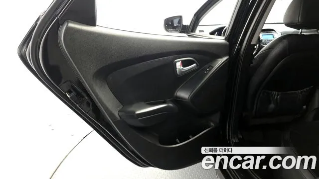 Hyundai Tucson 2015 — фото 15