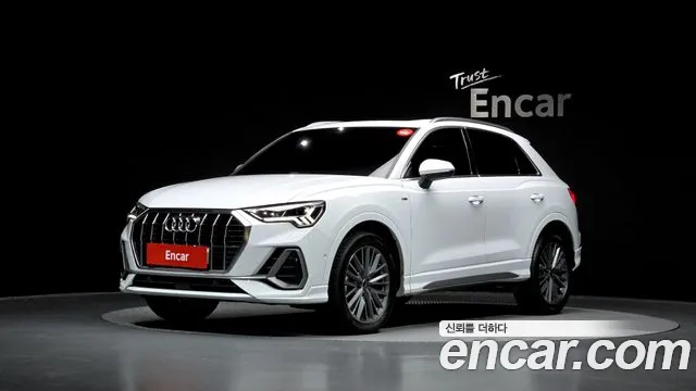 Audi Q3 2023 — фото 1