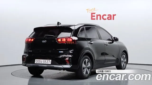 Kia Niro 2020 — фото 2