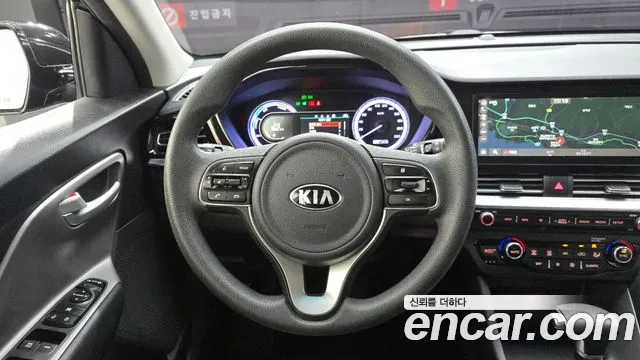 Kia Niro 2020 — фото 19