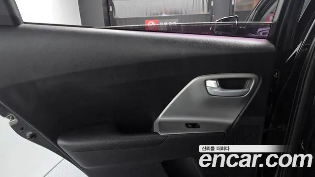 Kia Niro 2020 — фото 15