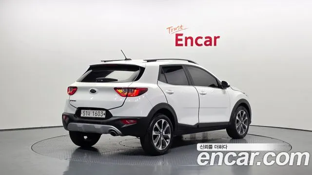 Kia Stonic 2018 — фото 2