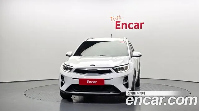 Kia Stonic 2018 — фото 3