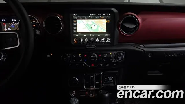 Jeep Wrangler 2023 — фото 19