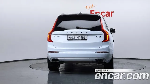Volvo XC90 2017 — фото 4