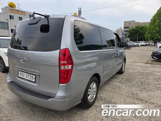 Hyundai Starex 2018 — фото 2