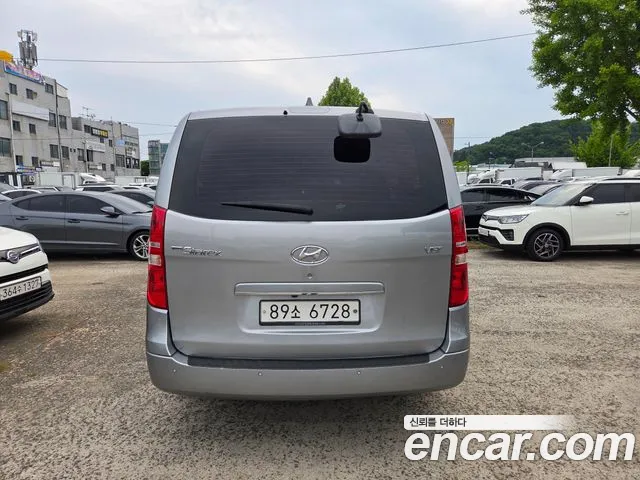Hyundai Starex 2018 — фото 4