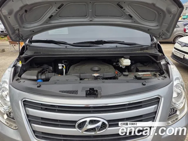 Hyundai Starex 2018 — фото 6