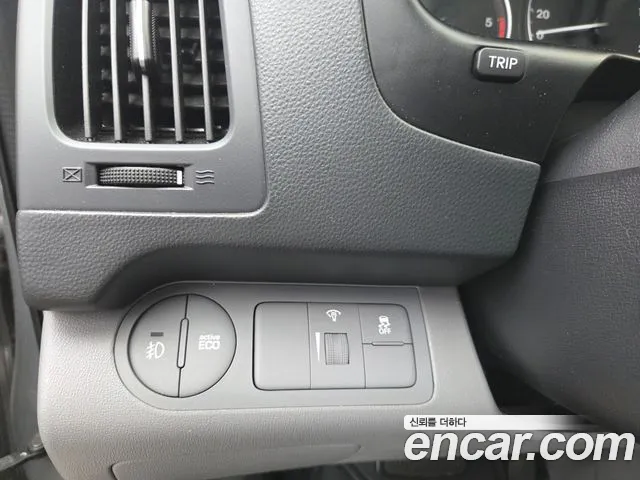 Hyundai Starex 2018 — фото 19